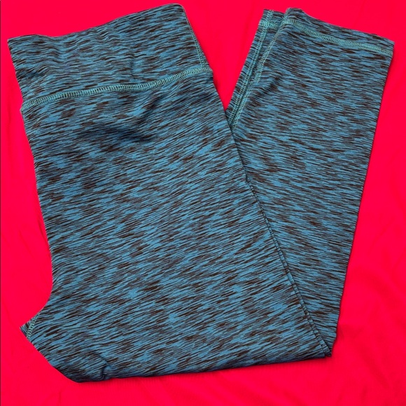 Big Bundle of Yoga Pants - Picture 12 of 16